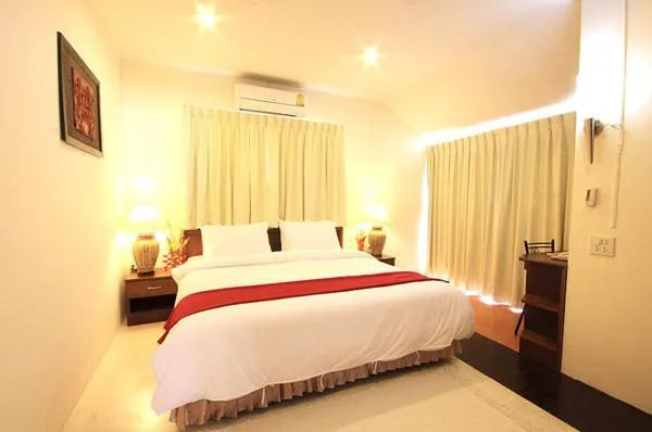 فيلا عائلية، Pang Rujee Resort 1/2