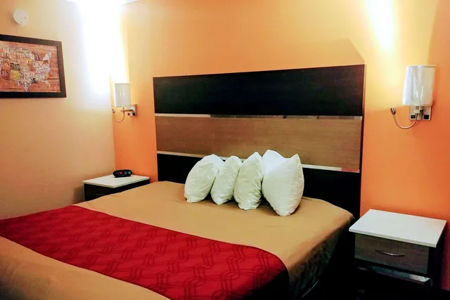 غرفة بسرير كينج، Econo Lodge Milldale - Southington 2/3
