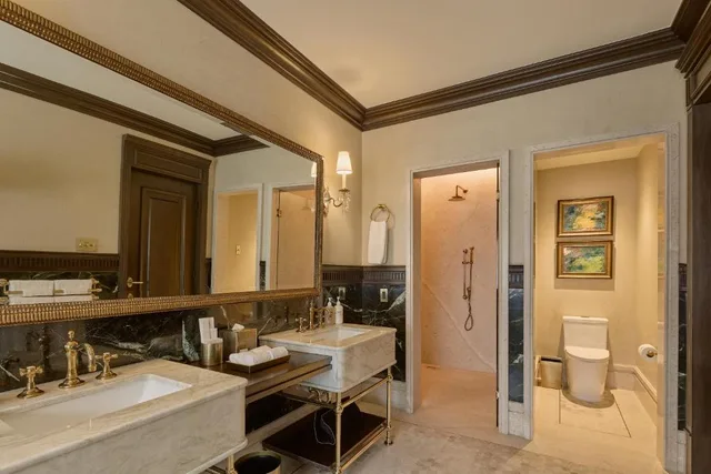 جناح فاخر بسرير مزدوج، The Todos Santos Inn 2/3
