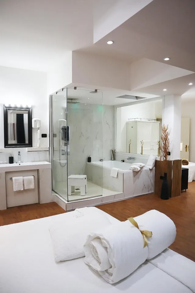 Superior, Suite, Gardenia Hotel 5/10