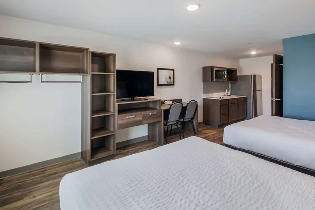 Basic, 2 Queen Beds, WoodSpring Suites Round Rock - Austin North 2/6
