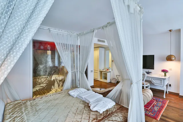 جناح بسرير كينج، Senatus Hotel 2/5