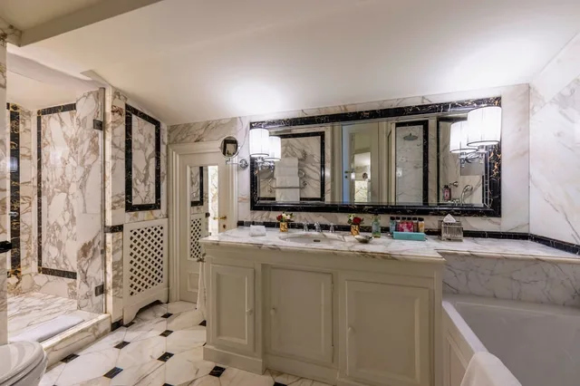 Panoramic, Suite, King Bed, Helvetia And Bristol Firenze Starhotels Collezione 10/10