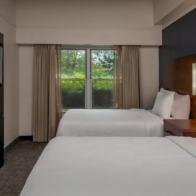 1 Bedroom, Space, Suite, 2 Queen Beds, Sofa, Living Area, Kitchen, Residence Inn Norfolk Airport 1/7