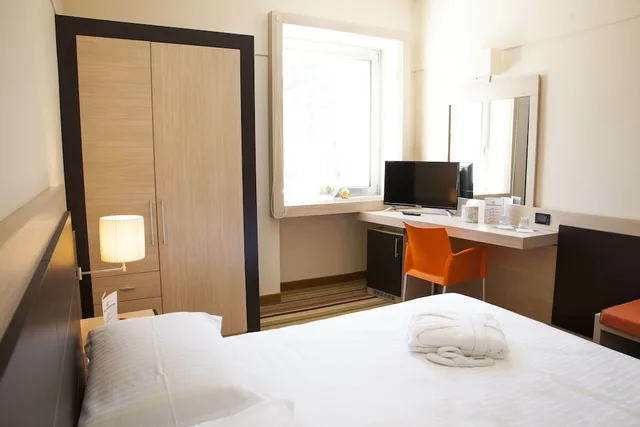 غرفة كلاسيكية بإطلالة على المدينة مفردة بسرير مزدوج، Bv President Hotel 2/3