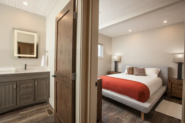 جناح بسريرين كوين، Boulder Mountain Resort 3/4