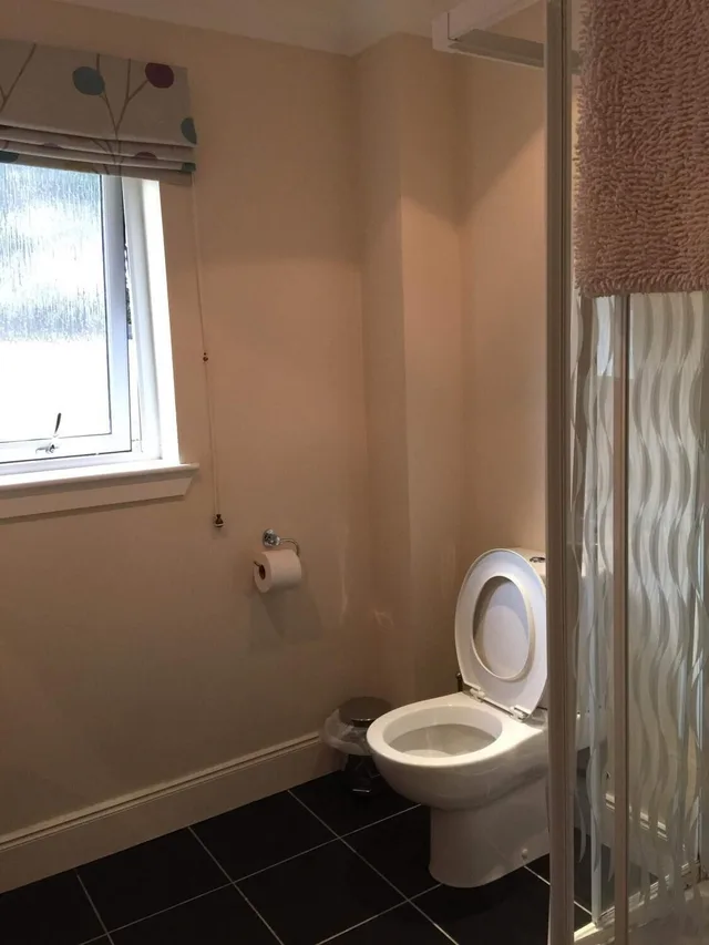 غرفة عائلية بسرير مزدوج وسريرين منفصلين، Bcc Loch Ness Hostel 1/1