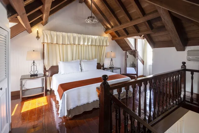 Contemporary, Suite, King Bed، Copper and Lumber Store Hotel Boutique 3/9