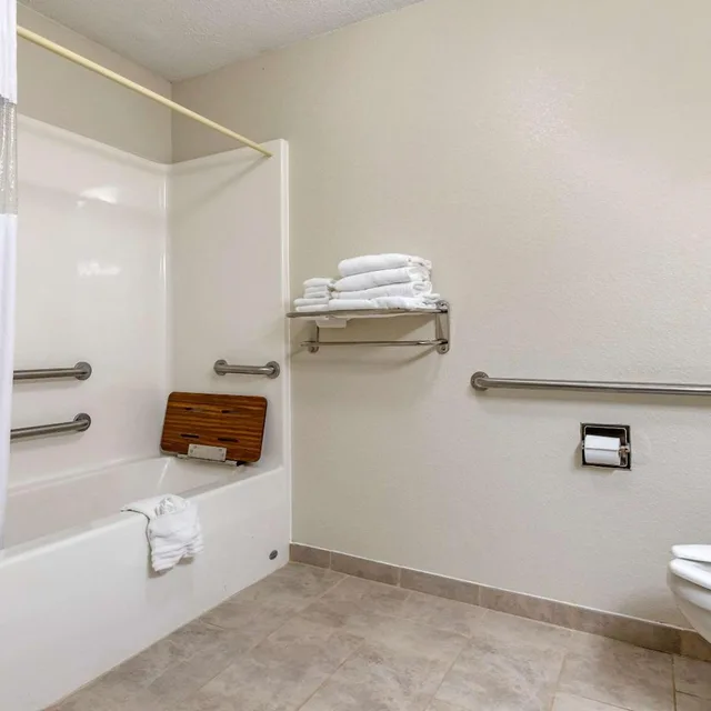 غرفة بسرير كوين لذوي الإعاقة، Quality Inn Creston 5/5