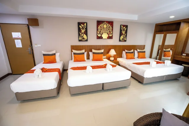Deluxe, Family, 1 Single and 2 Double Beds، Huen Jao Ban Hotel 7/9