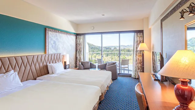 غرفة بريميير بريميوم بسريرين منفصلين بإطلالة على البحر بإطلالة جزئية على البحر، Okinawa Kariyushi Beach Resort Ocean Spa 1/1