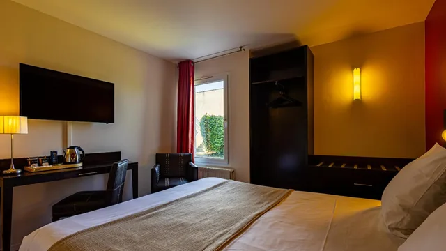 غرفة بسرير مزدوج، HOSTELLERIE D'AUSSOIS 2/10