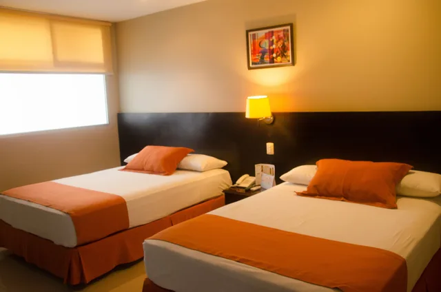 غرفة قياسية بسريرين مزدوجين لذوي الإعاقة، Hotel Los Almendros 1/3