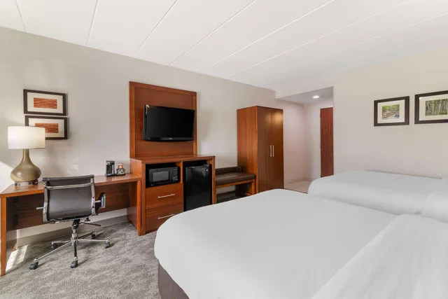 غرفة بسريرين مزدوجين، Comfort Inn Manchester Airport 2/5