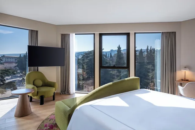 Swiss, Deluxe, Double Bed، Swissotel Tbilisi 5/9