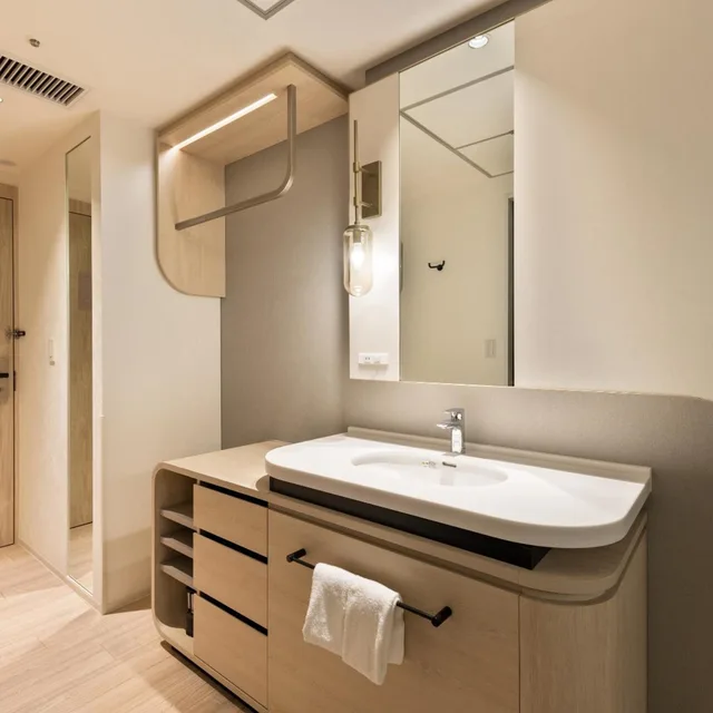 غرفة ديلوكس بسريرين منفصلين مع أريكة، Mitsui Garden Hotel Yokohama Minatomirai Premier 5/6