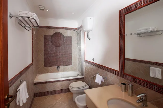 غرفة سوبيريور بسرير مزدوج بإطلالة على البحر، Villa Ceselle 6/10