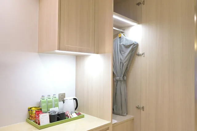 Family Suite, King Bed, Pool Access، Wyndham Garden Naithon Phuket 3/3