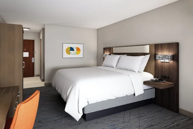 غرفة قياسية بسرير كينج لذوي الإعاقة، Holiday Inn Express Suites Harrisonburg University Area 1/5