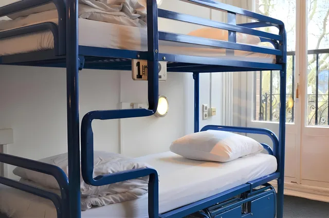 Private, Mixed Dorm, 6 Beds, Shared Bathroom، Flying Pigs Uptown Hostel Amsterdam 1/2