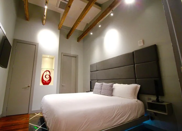 جناح فاخر بشرفة بـ4 غرف نوم، The Natchez Vacation Rentals 1/1