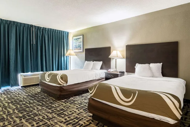 غرفة بسريرين مزدوجين لذوي الإعاقة، Quality Inn and Suites York PA 1/5