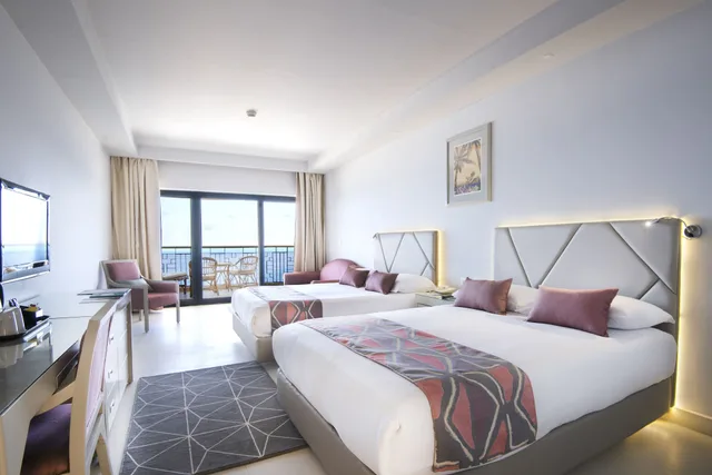 غرفة بريميوم بسرير كوين، Sunrise Holidays Resort- Adults Only (Plus 16) 2/5
