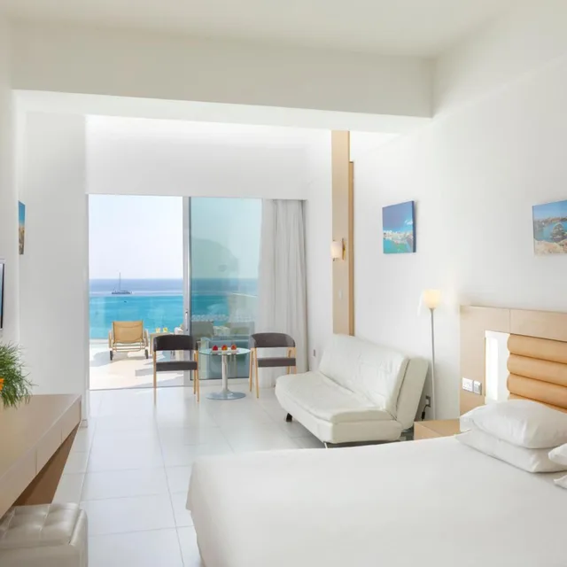 غرفة سوبيريور بسرير مزدوج أو سريرين منفصلين، Vrissaki Beach Hotel 5/9