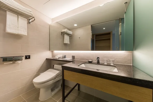 غرفة سوبيريور بسرير مزدوج، Howard Johnson by Wyndham Incheon Airport 5/6