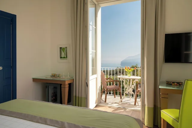 Deluxe, Queen Bed, Sea View, Balcony, Palazzo Del Barone 5/8
