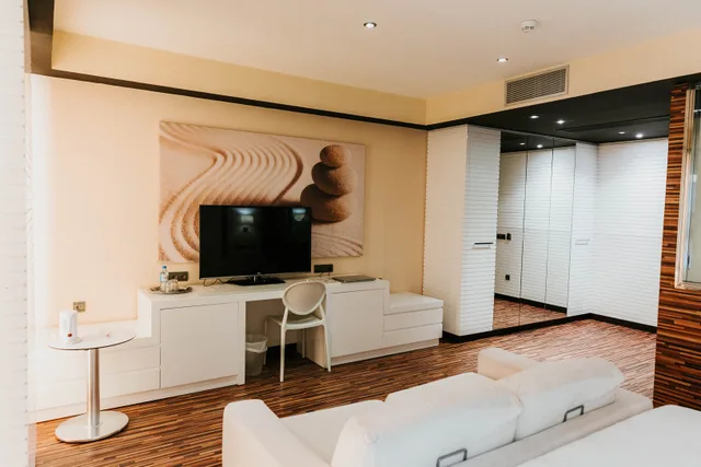جناح بسرير كينج، Malaga Nostrum Hotel 4/10