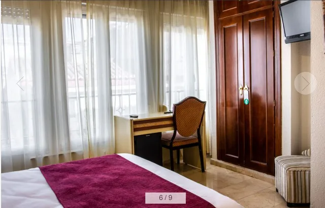 غرفة قياسية مفردة بسرير مزدوج، Reina Cristina 2/5