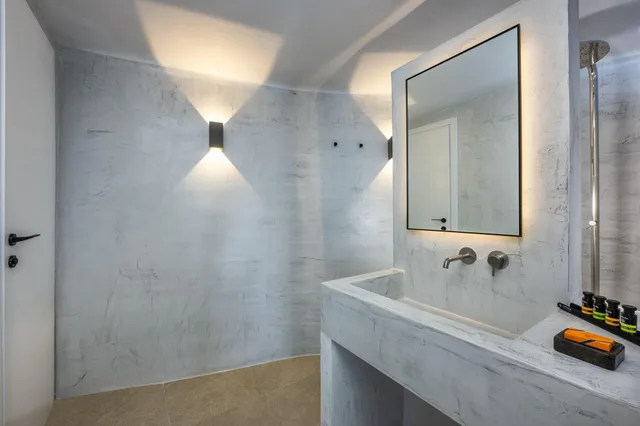Master, Suite, Volcano View, Bathtub، Ira Hotel Spa 7/9