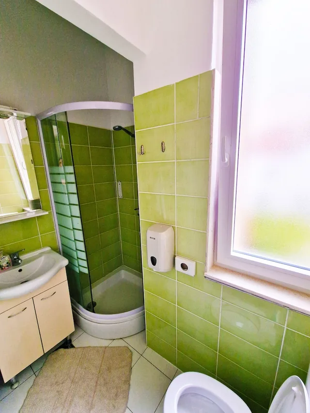 غرفة بسرير مزدوج بحمام مشترك، Croparadise Hostel 2/3