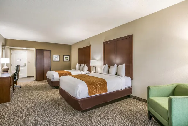 غرفة ديلوكس بسرير مزدوج، Aspire Hotel and Suites 4/6