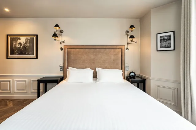 غرفة ديلوكس بسرير مزدوج أو سريرين منفصلين بإطلالة على المدينة بشرفة، Perreyve Hotel 3/9