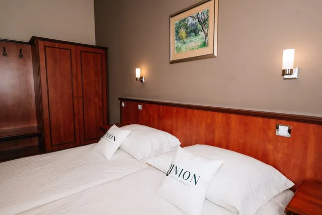 Standard, Twin Beds, Hotel Union 1/10