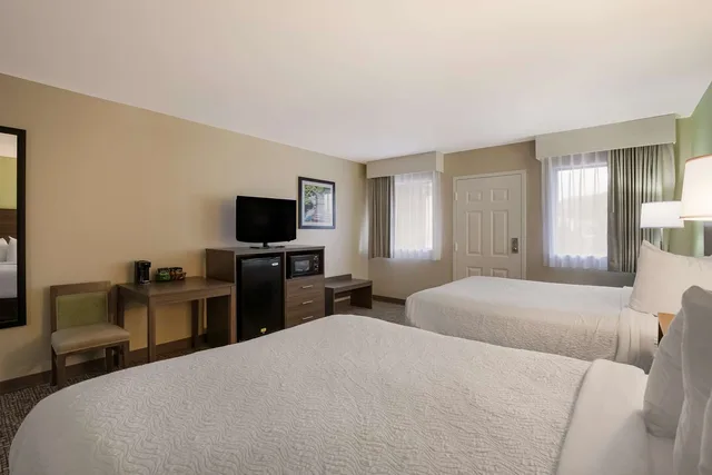 غرفة بسريرين كوين، Best Western Milton Inn 5/7