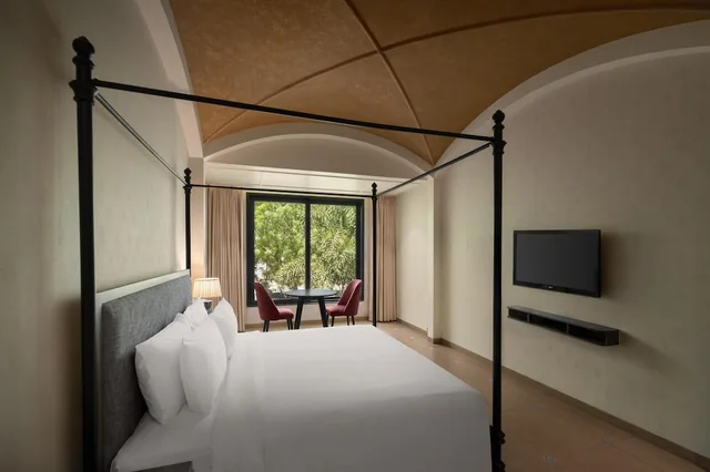 فيلا بسرير كينج، Radisson Resort & Spa Kandla 4/7