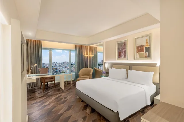 جناح تنفيذي بسرير كينج بغرفة نوم واحدة، Radisson Hyderabad Hitec City 2/8