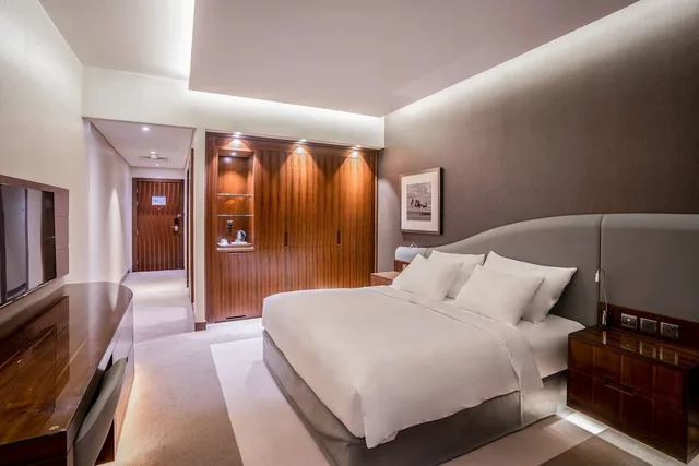 Standard, King Bed, Downtown View، Radisson Blu Hotel Dubai Waterfront 4/7