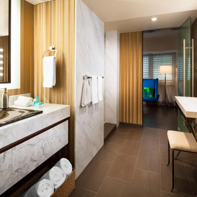 1 Bedroom, Presidential, Wow, Extreme, Suite, King Bed، W Los Angeles West Beverly Hills 3/4