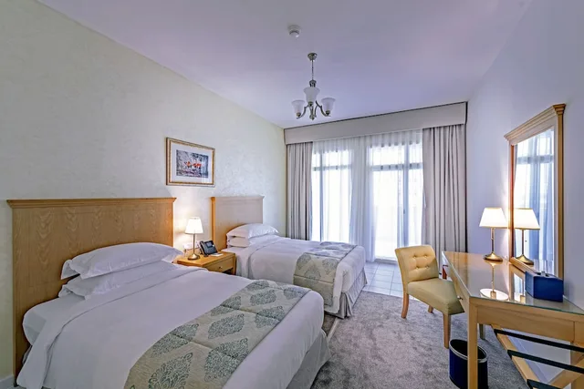 جناح ديلوكس، Swissotel Al Murooj Dubai 8/10