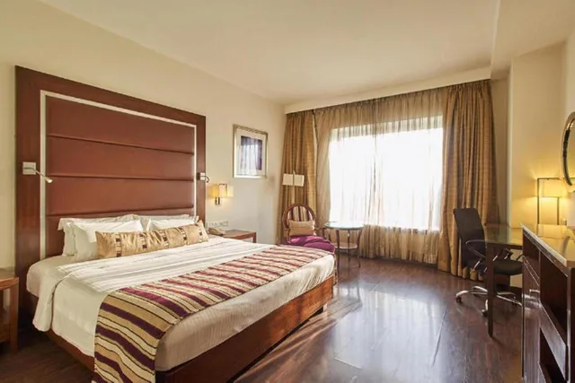 غرفة كلوب، Royal Orchid Central Pune 1/10