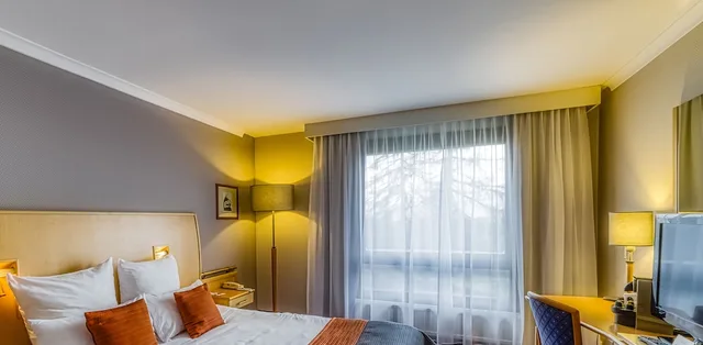 Standard, Queen Bed, Sofa, Mercure Cieszyn 1/10