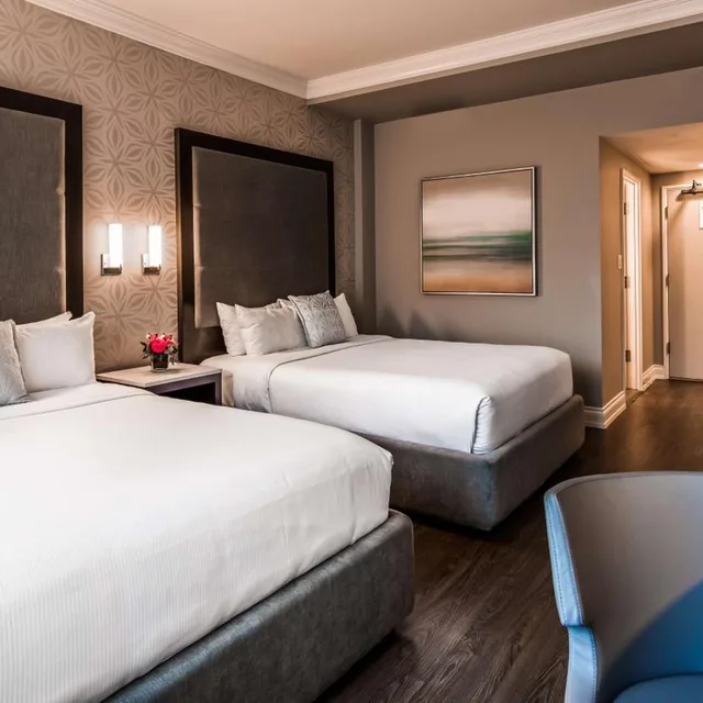 غرفة بسرير كينج وسريرين كوين، Georgian Court Hotel, WorldHotels Elite 2/7