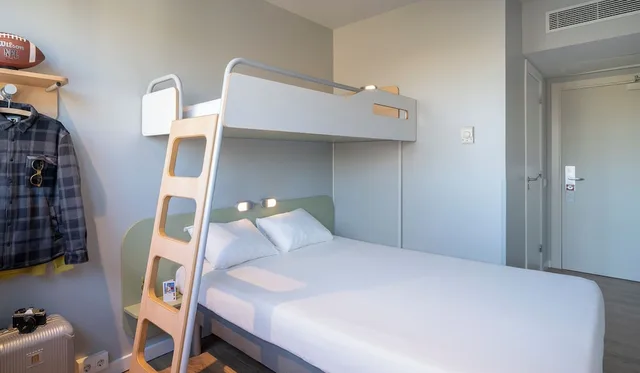غرفة سوبيريور بسرير مزدوج مع أريكة، Ibis Budget Barcelona Viladecans 6/9