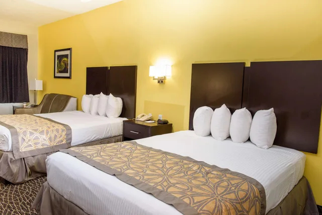 Hai, 2 Queen Beds، BEST WESTERN WEST MONROE INN 4/8
