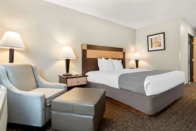 Room, Best Western Sawtooth Inn & Suites 1/6