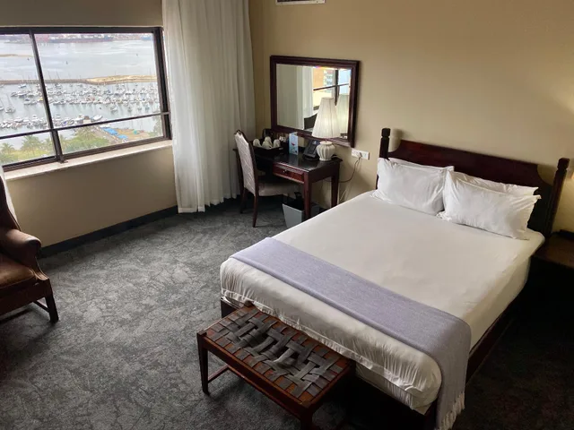 2 Bedrooms, Family Suite, Queen and Twin Beds, The Royal Hotel, Durban 1/2